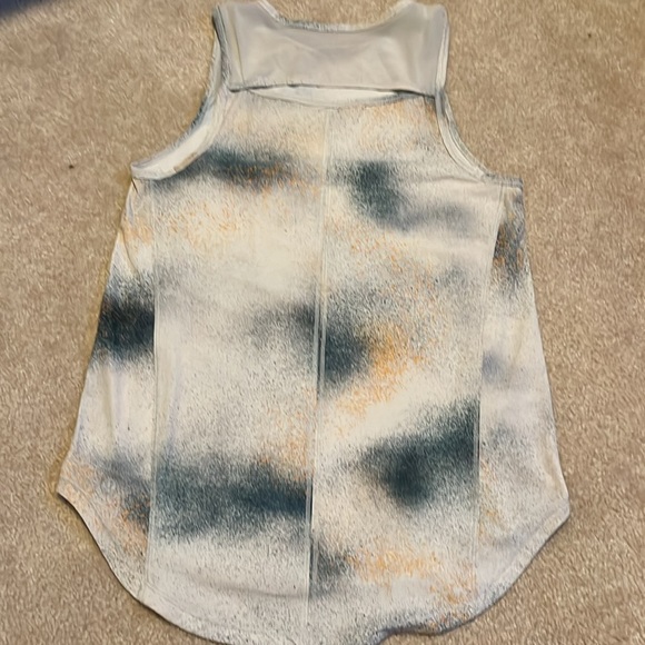 Lululemon Sculpt Tank Size 2 Color SCSI - Picture 2 of 4